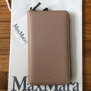 Max Mara Wallet  9 x 5 in. Leather New with Tags